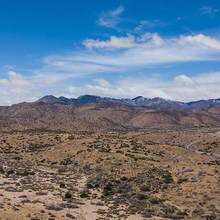Chasing The Moon: Expansive Tub Views Near Pappy'S Villa Pioneertown ภายนอก รูปภาพ